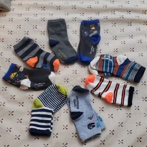 Oshkosh boys crew socks 2t-3t